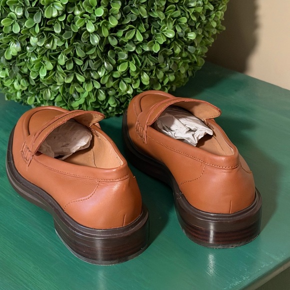 Madewell Women's Caramel Loafers - Picture 6 of 10